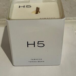 MIND GAMES H5 TOBACCO TONKA BEAN 2 OZ LUXURY CANDLE